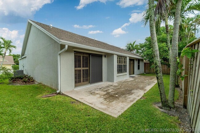 Building Photo - 1487 Windship Cir
