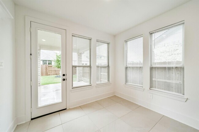 Building Photo - 17794 Misty Brk Ln