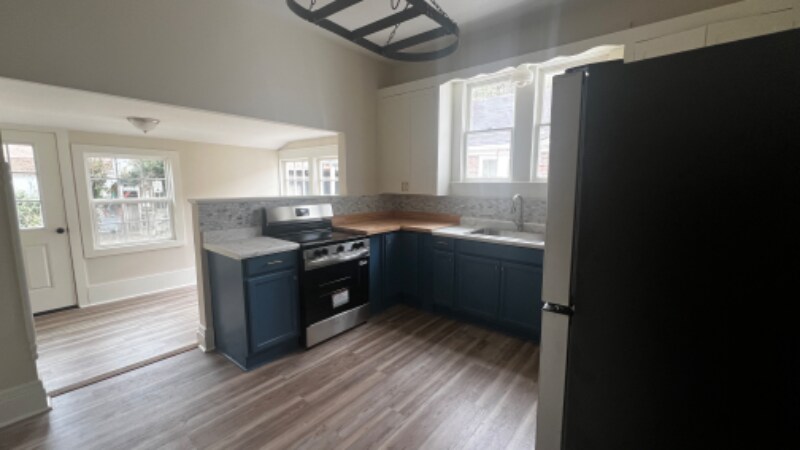 Building Photo - 112 Furniss Ave