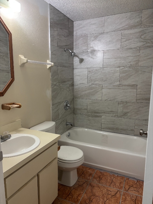 Building Photo - 2039 Garwood Dr