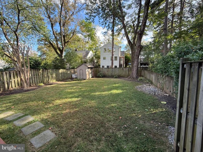 Building Photo - 4406 Rosedale Ave
