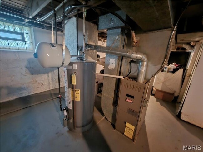 Building Photo - 2831 Old Hanley Rd