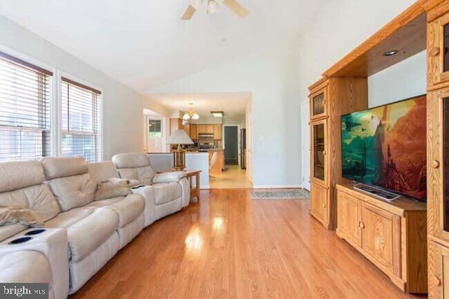 Building Photo - 14801 Arabian Ln