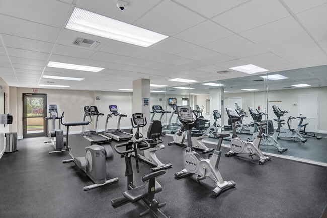 Building Photo - 5000 N Ocean Blvd