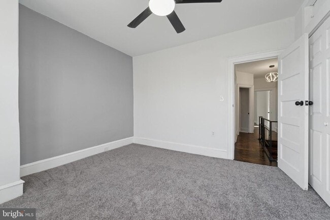 Building Photo - 127 W Albanus St