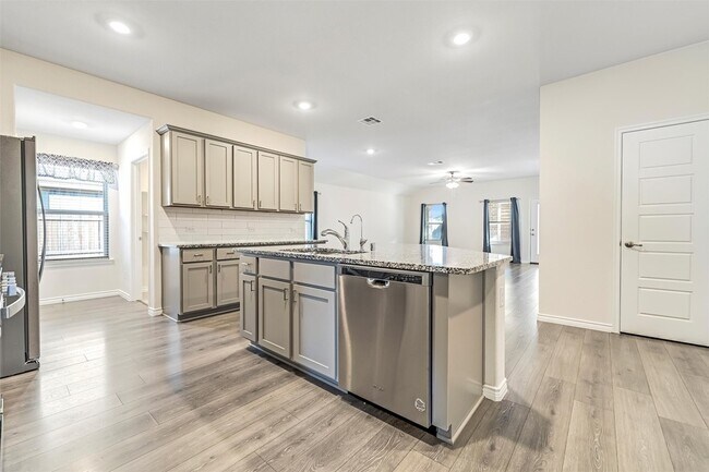 Building Photo - 134 Longhorn Pass