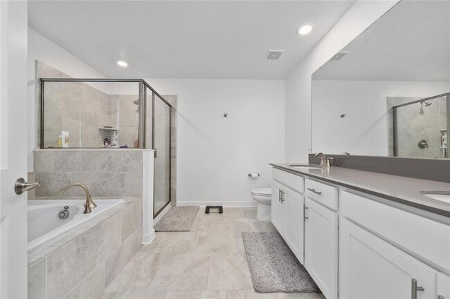 Building Photo - 11328 Listening Dr