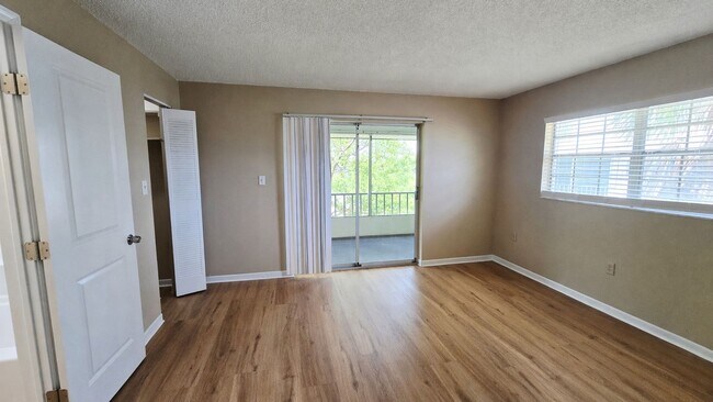 Building Photo - Annual Updated 1BR/1BA Condo – New Interior Finishes, Located on the 2nd Floor