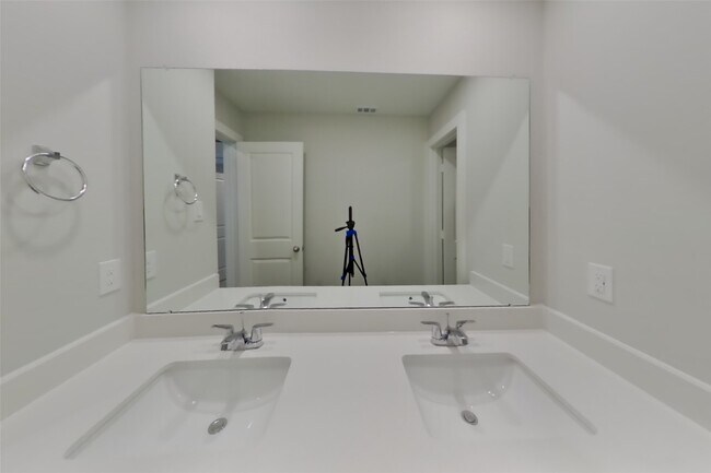Building Photo - 22605 Terrazzo Dr