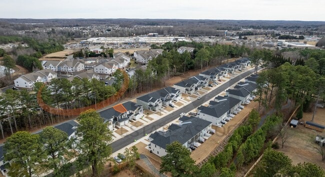Building Photo - Brand New Construction! 3BD, 2.5BA Mebane Townhome Walking Distance from Tanger Outlets