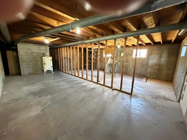 Building Photo - Beautifully Remodeled 3-Bedroom Home with Large Backyard, RV Parking & Modern Finishes in Santaqu...