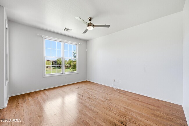 Building Photo - 3691 E Leslie Dr