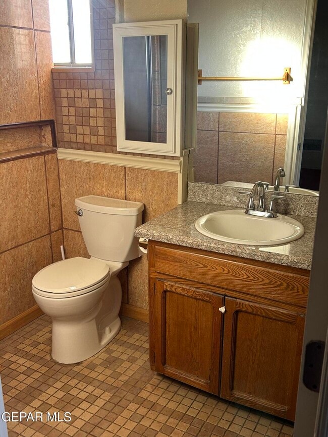 Building Photo - 11300 Lake Nasser Dr