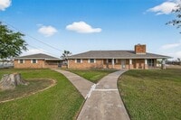 Building Photo - 10645 Oak Brook Dr