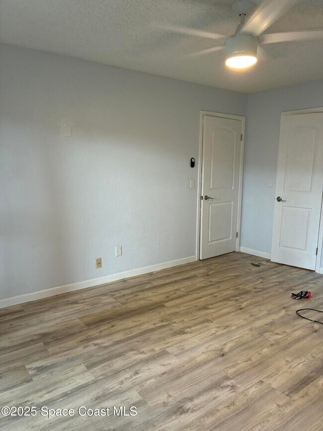 Building Photo - 467 Ibis Ln