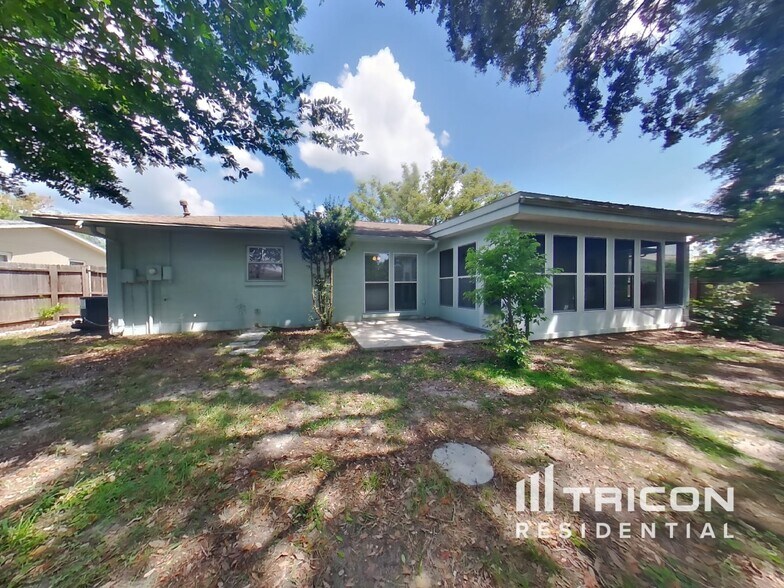 Building Photo - 12624 Eddington Rd