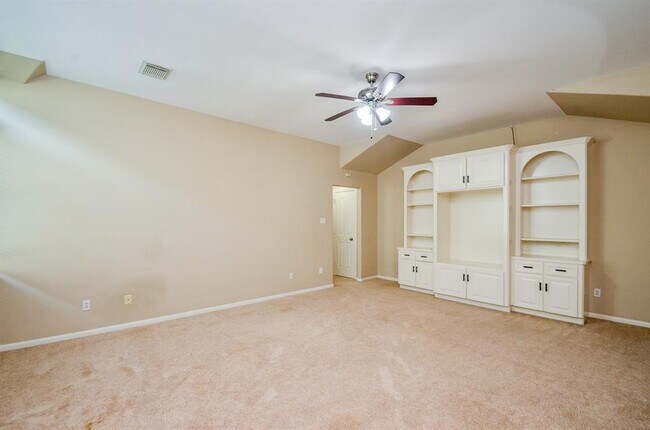 Building Photo - 1220 Birdsall St