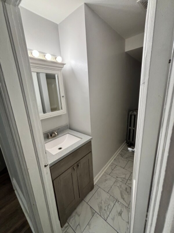 Building Photo - 438 Villa St