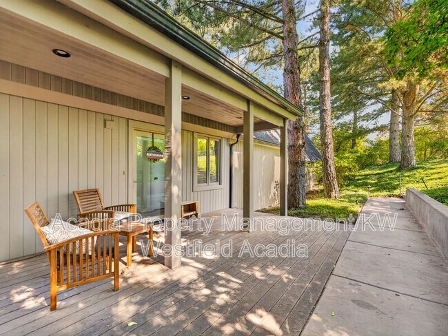 Building Photo - 11107 Gambel Oak Cir