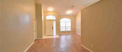 Building Photo - 2216 Kenwick Dr