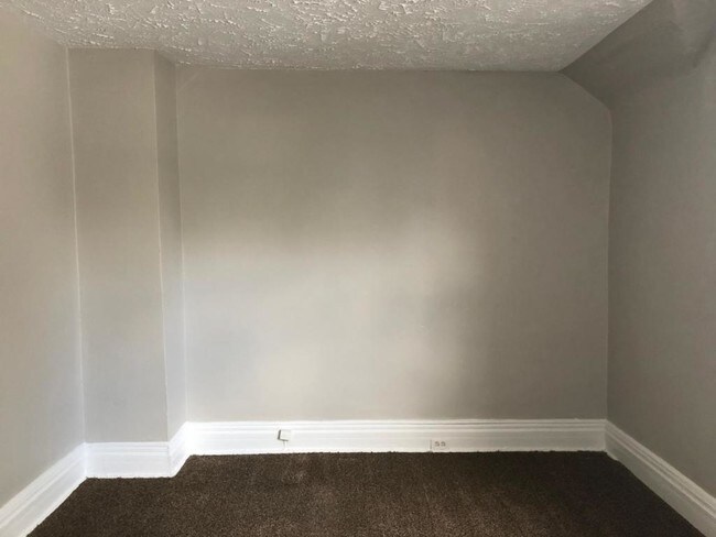 Building Photo - 7807 Wentworth Avenue #Up