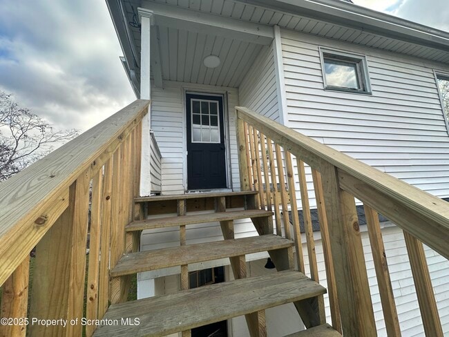 Building Photo - 1264 S 6th Ave