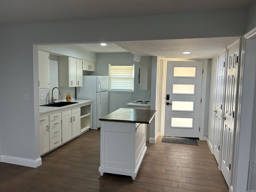 Building Photo - 1316 Tanglewood Ln