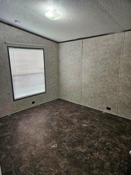 Building Photo - 675-5604 Corner