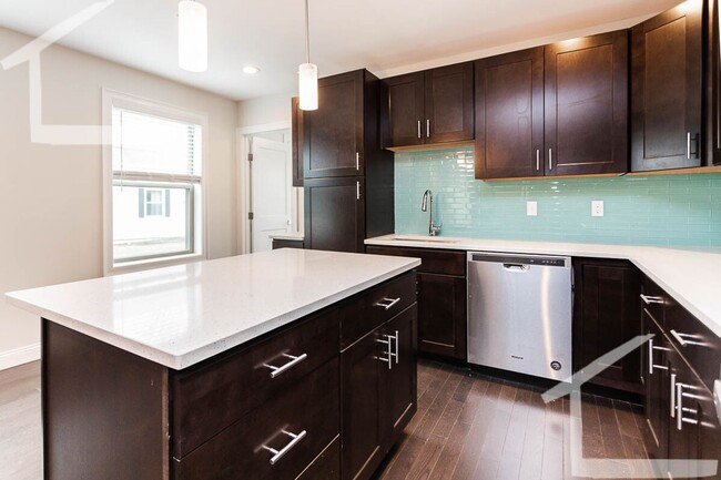 Building Photo - 474 Fulton St