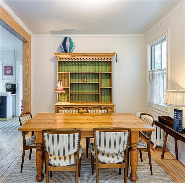 Building Photo - 461 Spring St