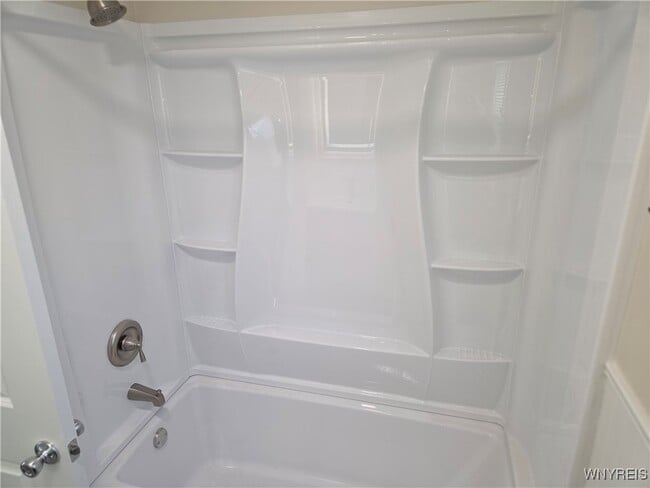 Building Photo - 300 Kerr St