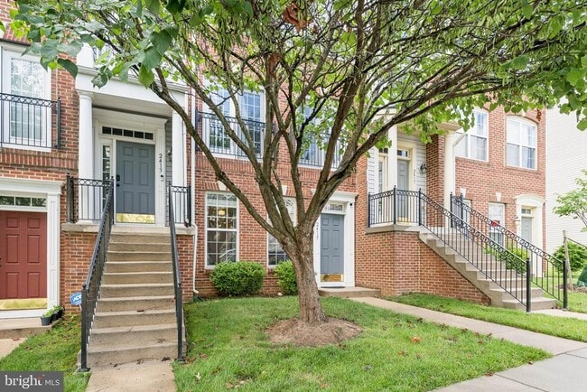 Building Photo - 2415 Rainswood Ln