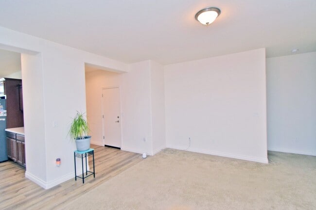 Building Photo - 18662 Ginny Crk Ct
