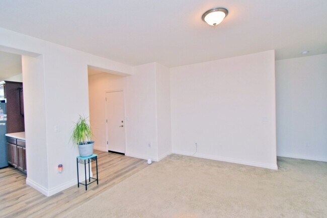 Building Photo - Cold Springs Beauty with View and RV Parking