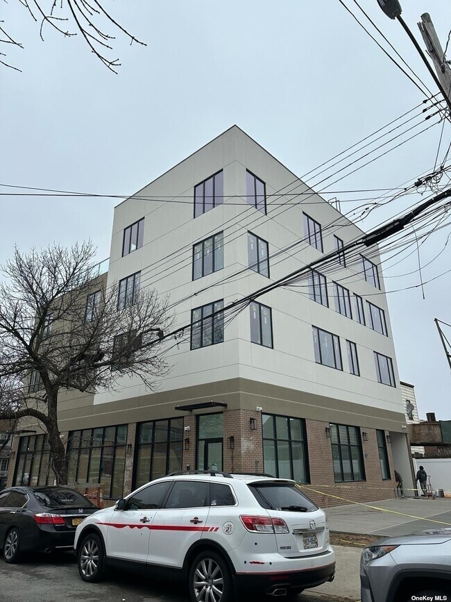 Building Photo - 101-07 91st St