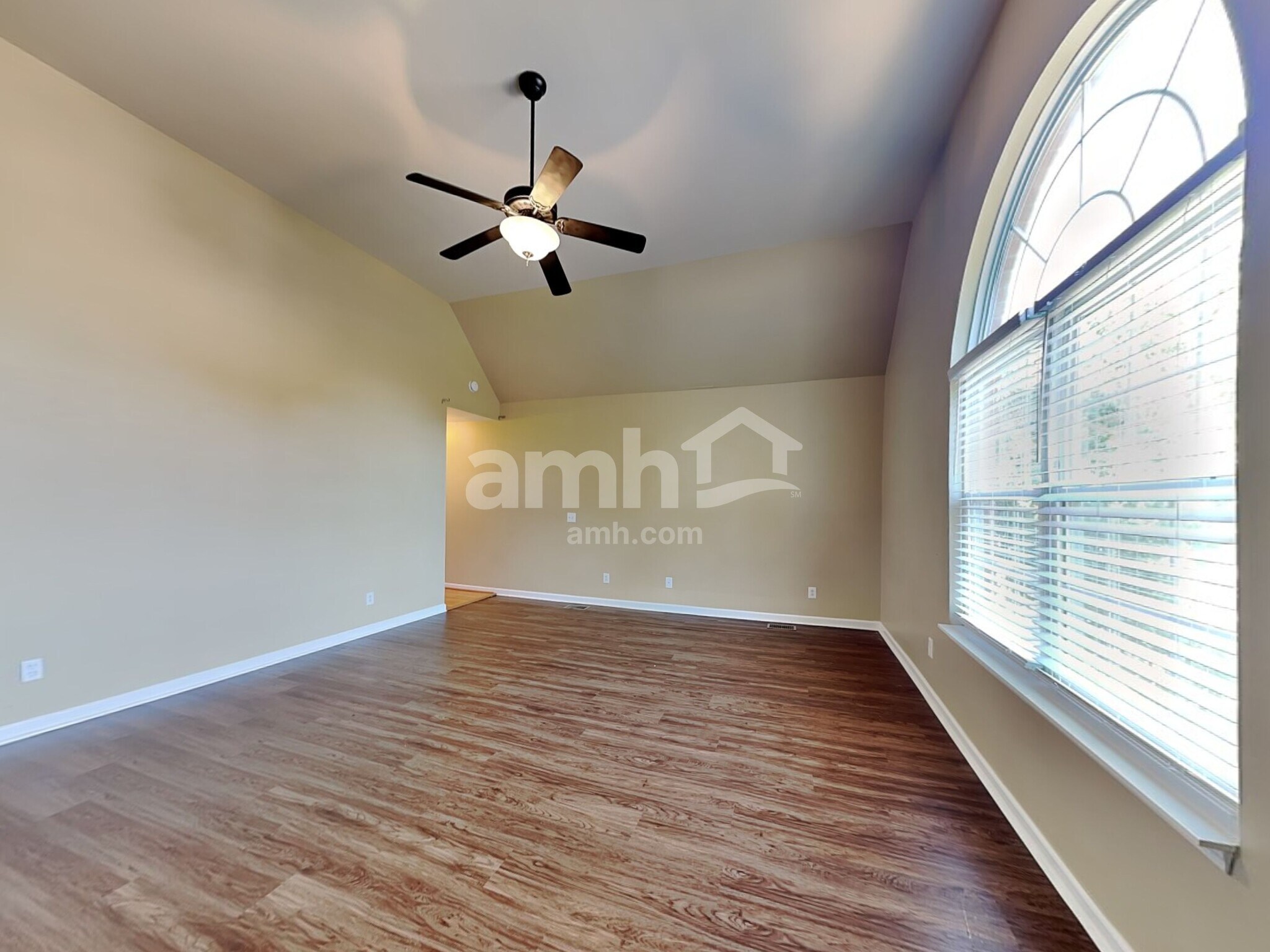 Building Photo - 6544 Broken Bow Dr