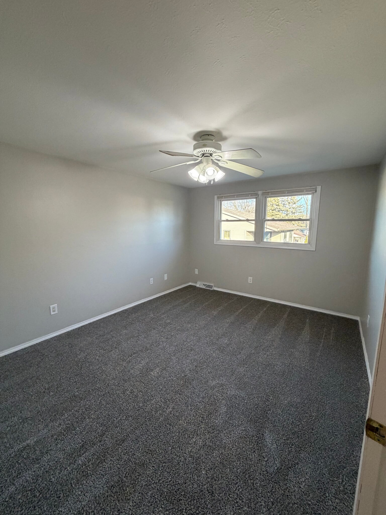 Building Photo - 1261 Lacount Rd