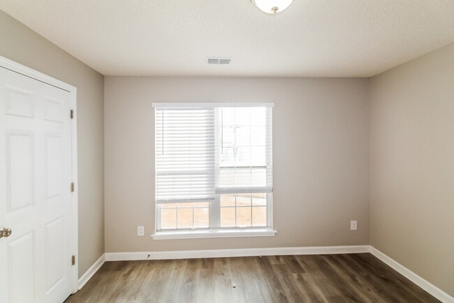 Building Photo - 5330 Sea Horse Dr