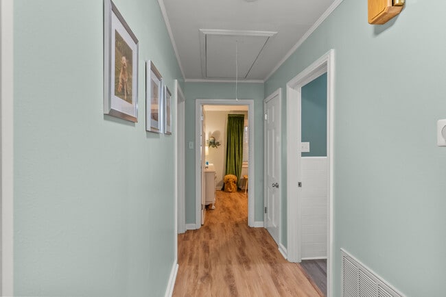 Building Photo - 2 Shannon Dr