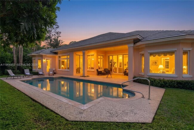 Building Photo - 12012 SE Laurel Ln