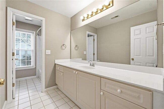 Building Photo - 5145 Harbour Ridge Dr