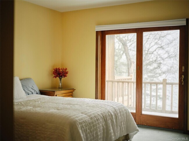 Building Photo - 136 Browning Blvd