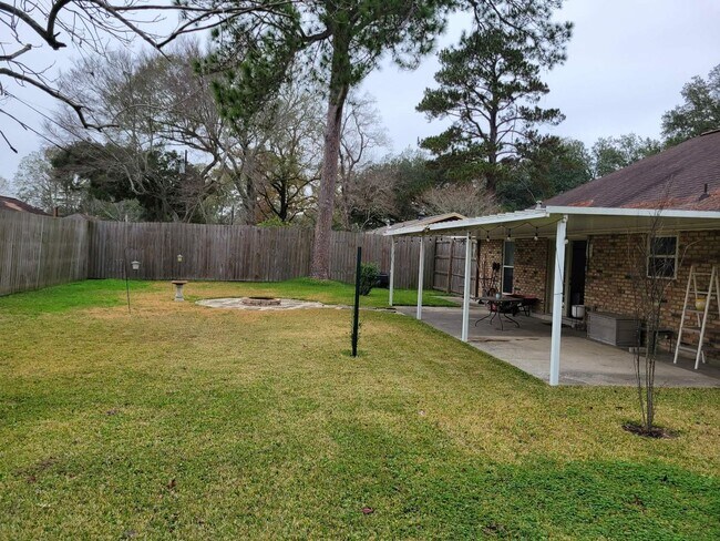 Building Photo - 9150 Nolen Dr