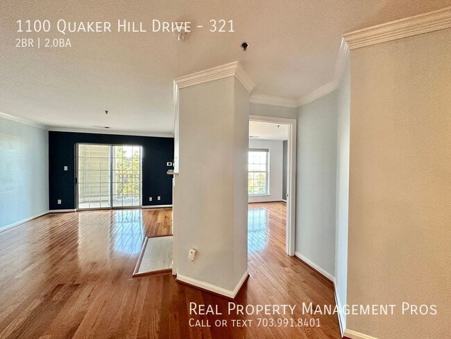 Building Photo - Updated & massive 2 bed 2 bath condo in Al...