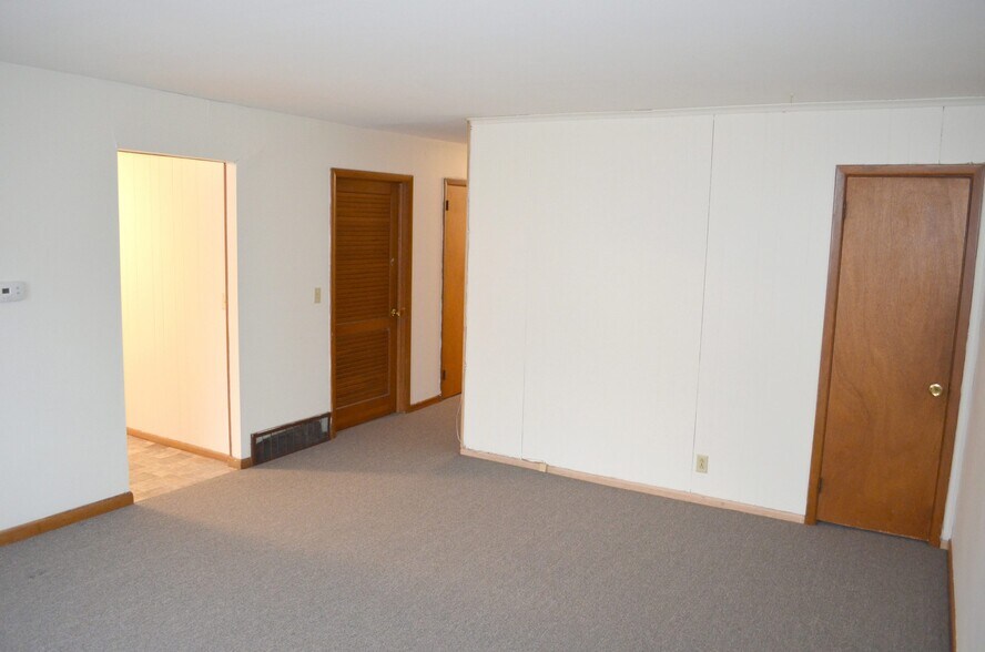 Building Photo - 6626 Ervin Rd