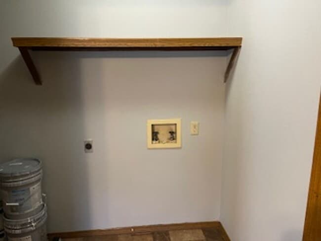Building Photo - Great Duplex!