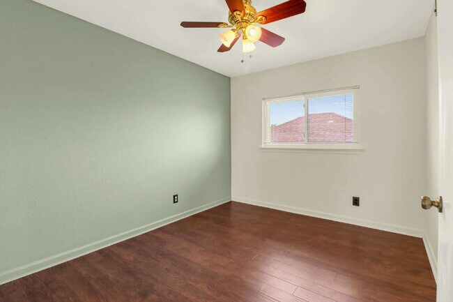 Building Photo - "Discover Your Dream Home: Spacious 3-Bedroom Oasis with Granite Elegance in San Antonio!"