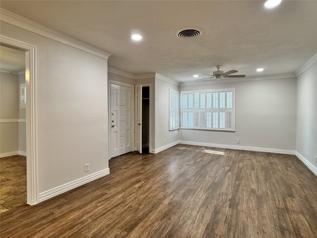 Building Photo - 5139 Indigo St