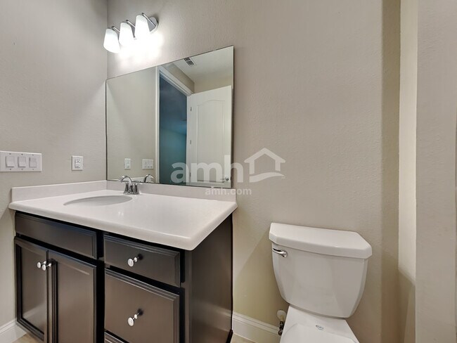 Building Photo - 82 Cobalt Ln