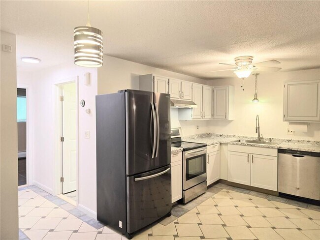 Building Photo - 567 Smithfield Rd